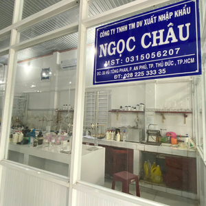 Latex Liquide Naturel HA 60 DRC à Haute Teneur en Ammoniac du Vietnam pour Gants Médicaux, Équipements Sportifs, Colle à Chaussures et Production de Mousse - Product Image 4