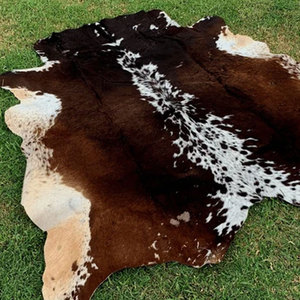 Tapis en cuir de vachette naturel doux, véritable peau de vache, pour la décoration de la maison - Product Image 5