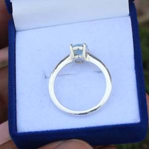 Anillo de Plata de Ley 925 con Peridoto, Certificado IGI, Estilo Vintage, Joyería de Piedra de Nacimiento de Febrero, Regalo para Mujer, Hecho a Mano por Zubeda Gems - Product Image 2