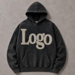 Sweat à capuche unisexe personnalisé, coupe régulière, avec poches kangourou, broderie logo, effet vintage délavé, style streetwear hiver, grammage lourd - Product Image 1
