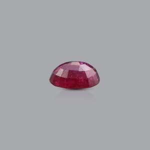 4 Carat Oval Cut Ruby Loose Gemstone for Fine Jewelry - Product Image 3