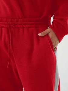 Sweat-shirt à capuche et pantalon assorti pour homme, rouge et blanc, style colorblock, vêtements en gros OEM ODM - Product Image 5