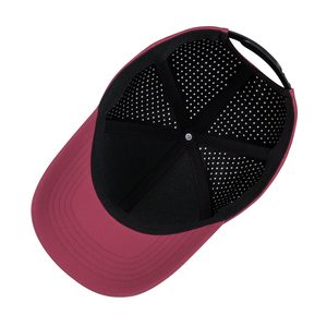Gorra Deportiva Unisex Roja de Malla con Cierre a Presión, 6 Paneles, Ajustable, Transpirable, con Orificios de Ventilación y Absorción de Humedad - Product Image 4
