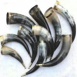 Cuerno para Beber Hecho a Mano con Diseño Religioso Moderno, Resistente al Agua, de Cuerno de Búfalo - Product Image 1