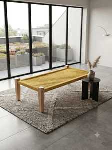 Table basse moderne tressée rouge avec pieds en bois, mobilier d'hôtel pour salon extérieur, appartement et balcon - Product Image 3