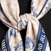 Écharpe carrée unie Heritage Bloom 100% soie, douce et légère, châle élégant, accessoire de voyage confortable pour un style au quotidien