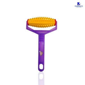 Rouleau d'acupression K-Star Karela avec poignée en plastique II, rouleau de massage d'acupression pour tout le corps, soulagement de la douleur, stimulant de la circulation sanguine - Product Image 2
