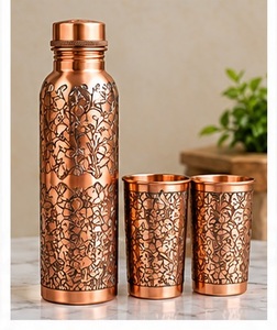 Botella de Agua Bohemia de Cobre con Tapa y 2 Tazas Grabadas con Mandala, Set de Bebidas Portátil para Viaje - Product Image 5