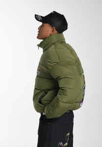 Chaqueta acolchada personalizada para hombre para invierno, ropa informal premium para exteriores, a prueba de viento, con cierre de cremallera y bolsillos laterales, abrigo para hombre - Product Image 3