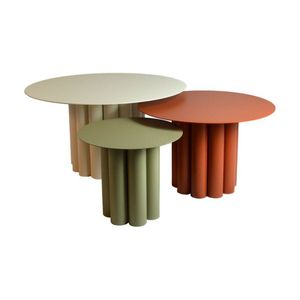 Ensemble de tables basses rondes modernes en métal avec base pilier cannelée, meubles d'appoint design pour salon, table gigogne minimaliste industrielle - Product Image 1