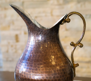 Jarra de Cobre Puro Martillado Estilo Antiguo, la Mejor Calidad para Uso Doméstico y en Restaurantes, Jarra para Agua Potable, Fabricada en India - Product Image 2