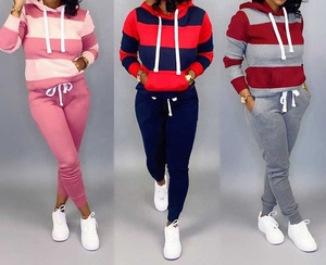 Chándal ajustado personalizado para mujer, Jersey cálido para otoño e invierno, chándal con pantalones para correr, chándal ecológico para niñas - Product Image 3