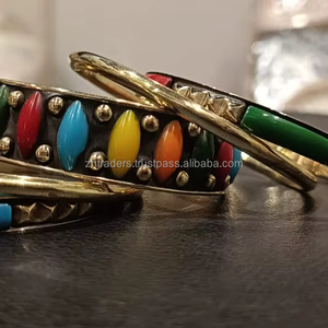 กำไลข้อมือทองเหลืองปรับขนาดได้ งานฝีมือสุดหรู ดีไซน์สง่างาม เหมาะสำหรับเป็นของขวัญสุดพิเศษและการสวมใส่ระดับพรีเมียม - Product Image 1