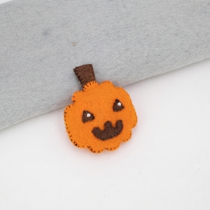 Wholesale Felt & Yarn Cute <b>Stitch</b> Felt Pumpkin Face Ornament for <b>Halloween</b> Farmhouse Hanging Decor Gift Set - Product Image 3