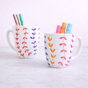 ชุดแก้วกาแฟเซรามิคลายดอกไม้สีสันสดใส ดีไซน์เพ้นท์มือ เคลือบเงา ทนทาน เหมาะสำหรับใช้ในบ้าน สำนักงาน ของขวัญ และใช้ในชีวิตประจำวัน - Product Image 1