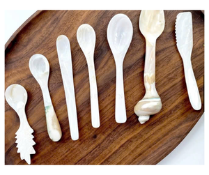 Cuillère élégante en coquillage avec manche en porcelaine, fournisseur Vietnamien - Cuillère artisanale pour la décoration de table - Product Image 3