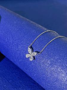 จี้เพชรทรงมาร์คีส์และทรงลูกแพร์ที่ได้รับการรับรองจาก IGI อย่างประณีต  ทำจากทองคำขาว ทองคำเหลือง หรือเงิน  ความใสระดับ D E F VVS VS - Product Image 5