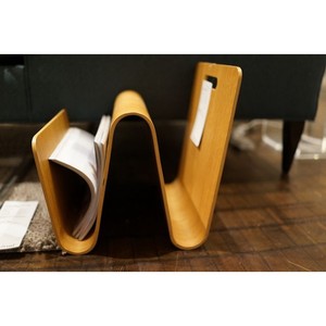 ชั้นวางนิตยสารไม้สักโค้งลายศิลป์ขายส่ง |   ชั้นวางของไม้ทำมือ - Product Image 1