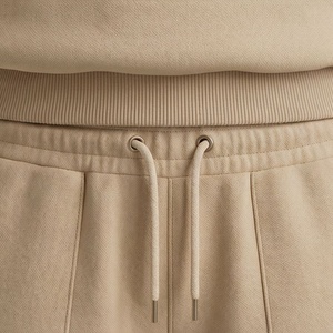 Ensemble sweat à capuche 2 pièces pour femme avec feuilles brodées, couleur unie, coupe décontractée, short au-dessus du genou - Product Image 5