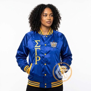 Blouson universitaire personnalisé Sigma Gamma Rho en satin brodé matelassé imperméable respirant de haute qualité pour la sororité, collection automne - Product Image 4