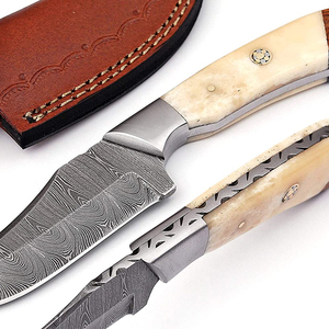 Cuchillo de Caza de Acero de Damasco Hecho a Mano de Primera Calidad con Funda de Cuero, Herramienta Utilitaria para Actividades al Aire Libre y Campamentos - Product Image 4