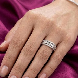Anillo de Boda Infinity de Moissanita, Plata de Ley 925, Anillo de Eternidad con Corte Redondo, Anillo de Aniversario Minimalista, Anillo de Promesa - Product Image 2