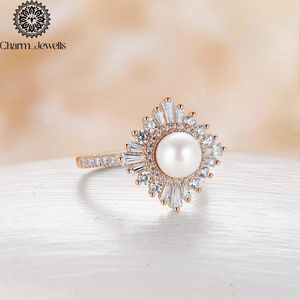 Bague de fiançailles Charm_Jewells pour femme, plaquée or rose, avec perle d'eau douce, moissanite taille baguette conique, motif floral, sertie à griffes - Product Image 6