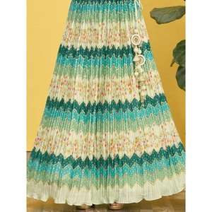 Charmant travail brodé vert Chinon réception Lehenga Choli - Product Image 2