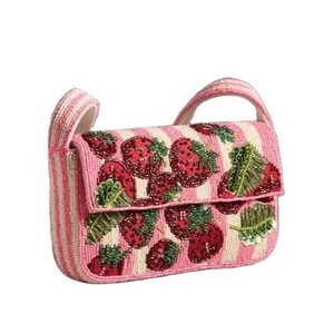 Sacs de rangement, sacs à bandoulière, pochettes de soirée, sacs à main et sacs de luxe perlés personnalisés motif citron, de créateur, pour les fêtes - Product Image 1