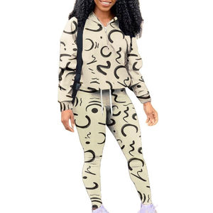 Nouvel ensemble de survêtement pour femme de qualité supérieure, entièrement sublimé, 100 % polyester, avec service OEM - Product Image 1