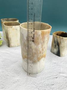 Auténtica taza vikinga para beber hecha de cuerno natural, jarra medieval artesanal para cerveza, hidromiel y fiestas temáticas. - Product Image 5