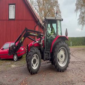 Tractor Massey Ferguson 4245 Avanzado con Tracción 4x4 Usado para Tareas Agrícolas, Motor, Bomba, Transmisión, Multifuncional - Product Image 4