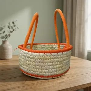 Panier en herbe tressé à la main avec garniture et poignée festives (Beige et orange) – Panier de rangement élégant et écologique en herbe - Product Image 5