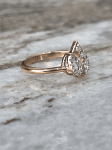 Anillo de Diamante Cultivado en Laboratorio con Forma de Lágrima, 0.12 Ct, Oro Rosa, Diseño Floral Calado, Engaste Pavé, Anillo Minimalista de Moda para Mujer - Product Image 1