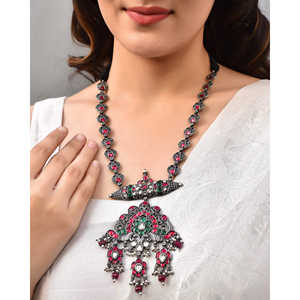 Collar con Colgante de Plata Tribal de Jaipur Meera con Piedras de Colores - Product Image 2