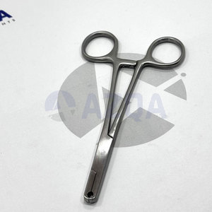 คีมหนีบเหล็กกล้าไร้สนิมคุณภาพสูง ขนาด 5.5 นิ้ว ปลายหยัก 5 มม. อุปกรณ์มืออาชีพสำหรับเจาะร่างกาย - Product Image 3