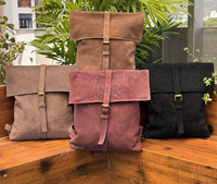 OEM ODM Custom ized Großhandel Stock Travel Trendy Große Kapazität Premium-Qualität Echt Wildleder Leder Rucksack für Männer & Frauen