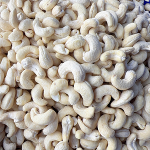 Best Rate SANTIGO Brand Frozen Cashew <b>Nut</b> <b>Kernels</b> Wholesale 2 Year Shelf Life Exported to Dubai EU Middle East - Product Image 1