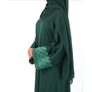 Ensemble Abaya Hijab Vert Brodé Élégant Longueur Ras du Sol Ample Manches Longues Vêtements Musulmans Modestes pour Femmes Tenue Quotidienne Ramadan Aïd - Product Image 3