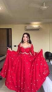 Traje Anarkali Pretty Flair Clásico de Georgette, Elegante Conjunto Anarkali de Ensueño, Conjunto de Traje con Perlas, Anarkali de Moda, Precioso Vestido de Georgette - Product Image 3