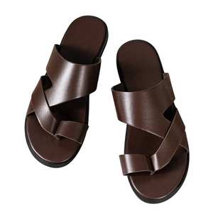 Sandales élégantes pour hommes en cuir véritable, bout rond, confort premium, chaussures d'été, exportation mondiale, fabricant en gros - Product Image 1