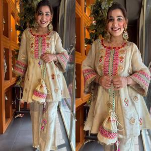 Exclusive And Trendy Co-ord <b>Set</b> For Wedding Season With Mirror And Sequence Embroidered Top And Plazzo - Product Image 3