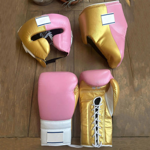 Meilleur ensemble de boxe sur mesure professionnel : Gants de boxe, protège-tête de sparring, protège-guêtres en cuir PU pour l'entraînement - Product Image 2