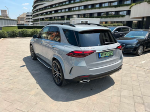 Mercedes Benz GLE 350 Clase GLE 350 4Matic SUV Híbrido de Lujo con Tracción en las Cuatro Ruedas, Vehículo Diésel Eléctrico, Listo para Exportación - Product Image 6