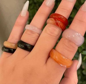 Anillo de Resina Hecho a Mano – Anillo Artístico Único con Hermoso Diseño de Resina para Mujer, Uso Diario, Fiestas, Eventos Especiales - Product Image 4