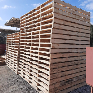 Palet de Madera de Acacia/Pino de Alta Calidad y Durabilidad, 100% Natural, Procedente de Vietnam, a Precio Económico - Product Image 1