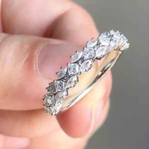Bague demi-éternité en moissanite taille marquise et princesse pour femme, en argent 925 original, idéale pour demande en mariage ou cadeau pour les amoureux - Product Image 4