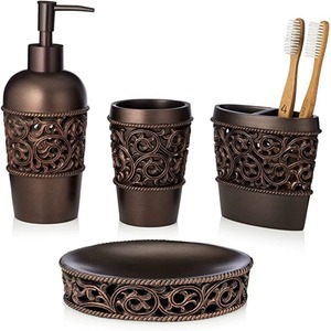 Juego de accesorios de baño metálicos personalizables al por mayor, con diseño oscuro y detalles en oro. - Product Image 6