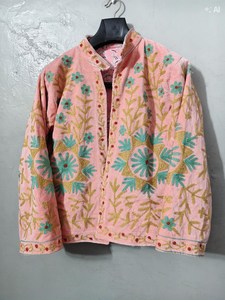 เสื้อแจ็คเก็ตกำมะหยี่หรูหราปักลายดอกไม้สไตล์โบฮีเมียนงานฝีมือศิลปะซูซานีแบบดั้งเดิม เหมาะสำหรับเทศกาลและวันหยุดพักผ่อน - Product Image 3