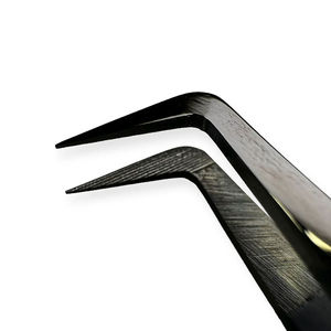 Pince à épiler en acier inoxydable à pointe incurvée - Outil de beauté durable et antistatique pour le coiffage des cils - Product Image 3